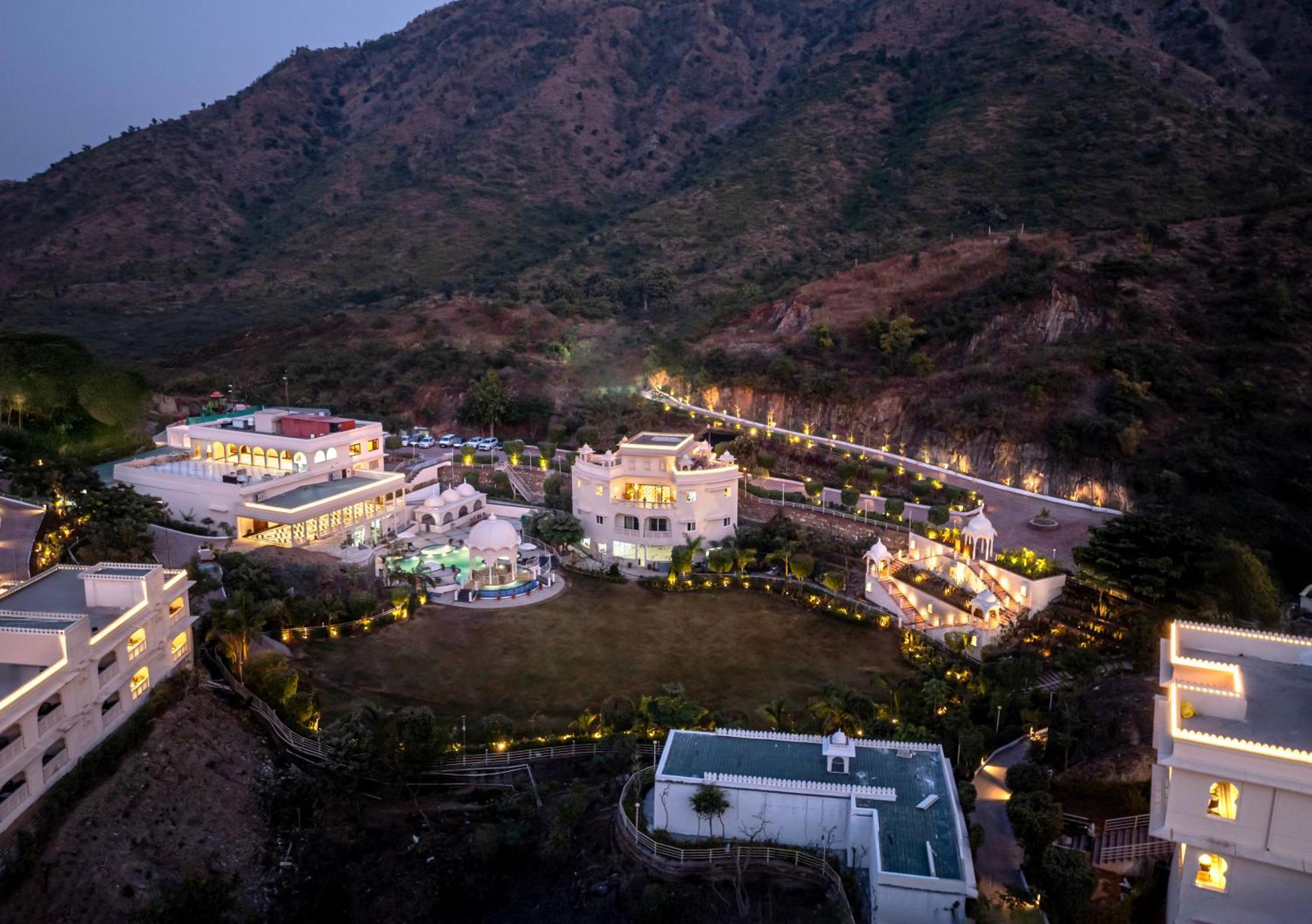 Sayaji Resorts & Spa Udaipur Esterno foto